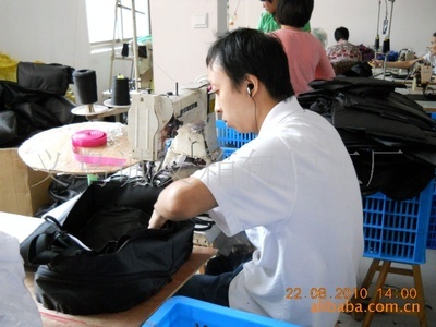 【供应600D牛津布手袋生产加工 义乌箱包手袋加工厂】价格,厂家,图片,家居用品加工,义乌市周江箱包厂-