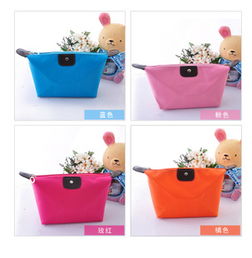 信刚箱包产品展示与加工服务介绍